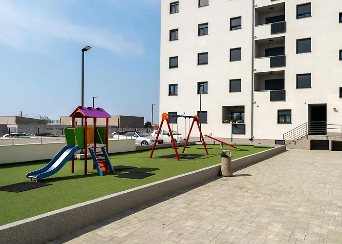 Daire Roni + Besplatan Parking